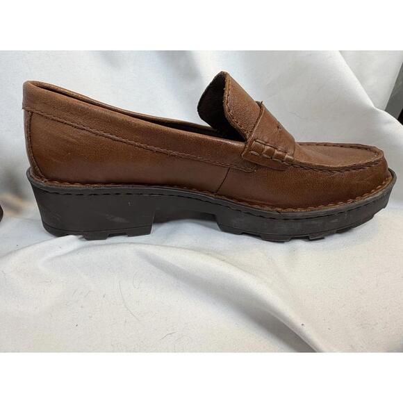 Born Women's Carrera Penny Loafer Brown Full Grain Leather - 7.5 M Worn Only 2x - Picture 8 of 9